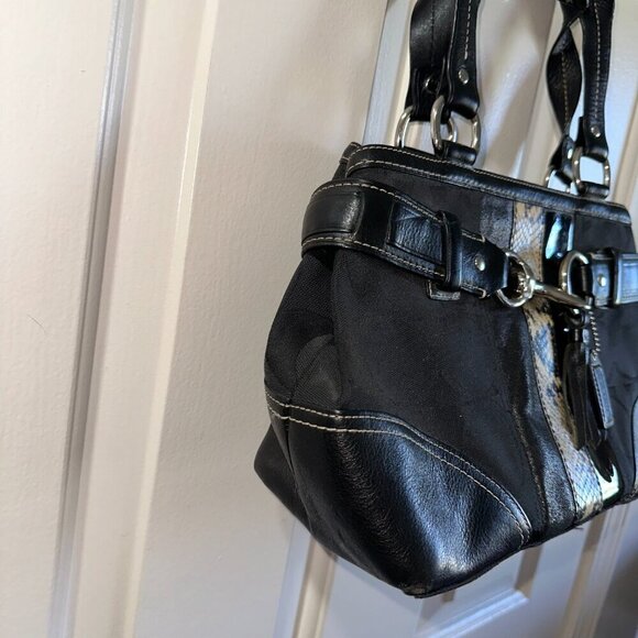 Small Black Coach Hampton Leather Snakeskin Handbag - Picture 5 of 15